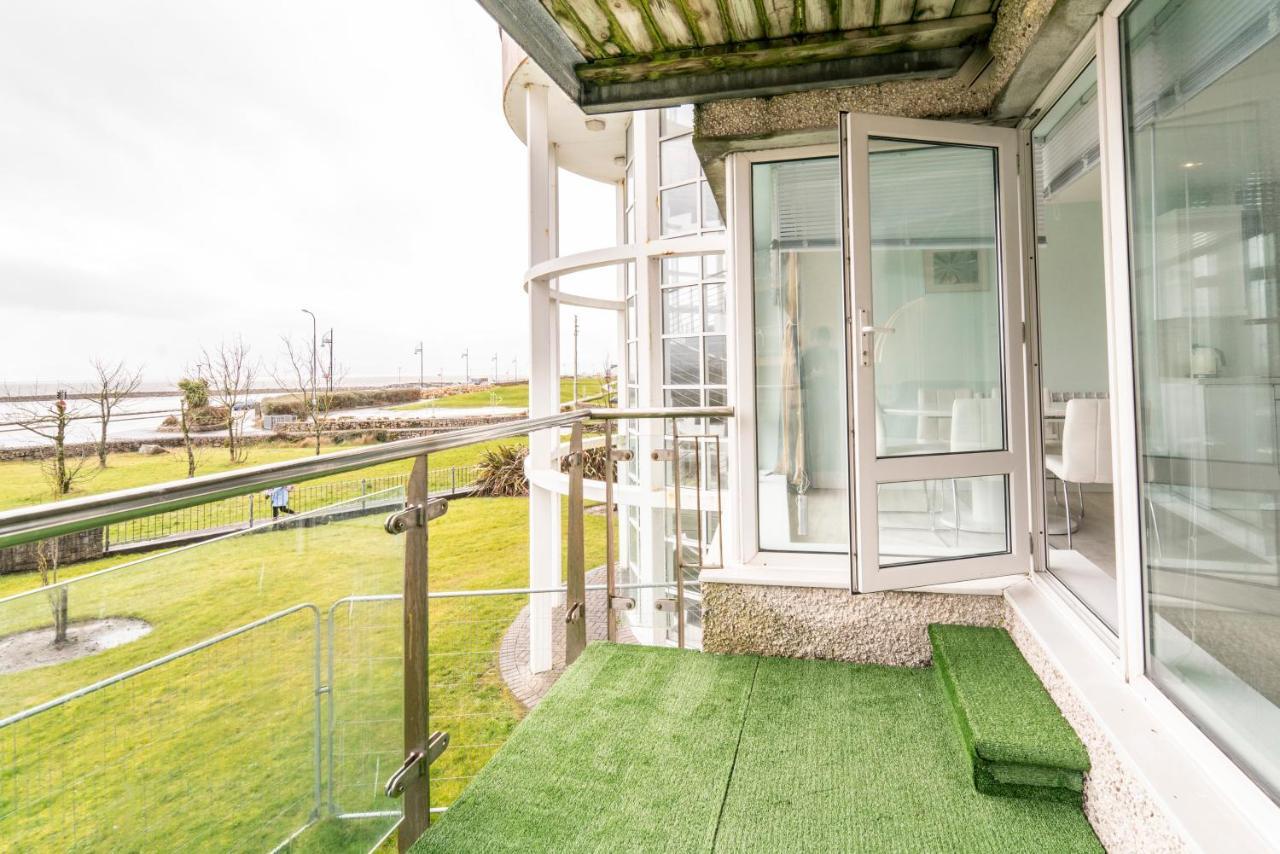 Luxurious Seaside Apartment Голуэй Экстерьер фото