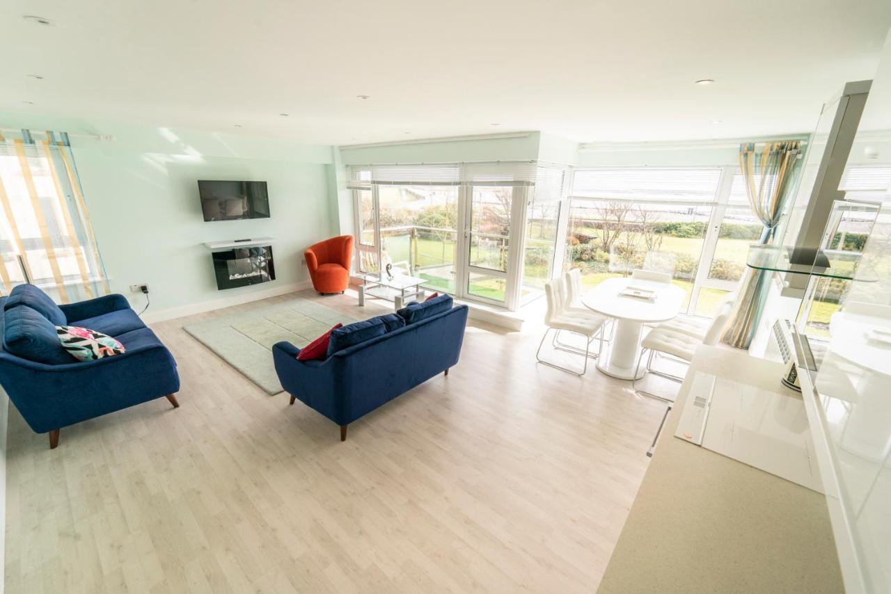 Luxurious Seaside Apartment Голуэй Экстерьер фото